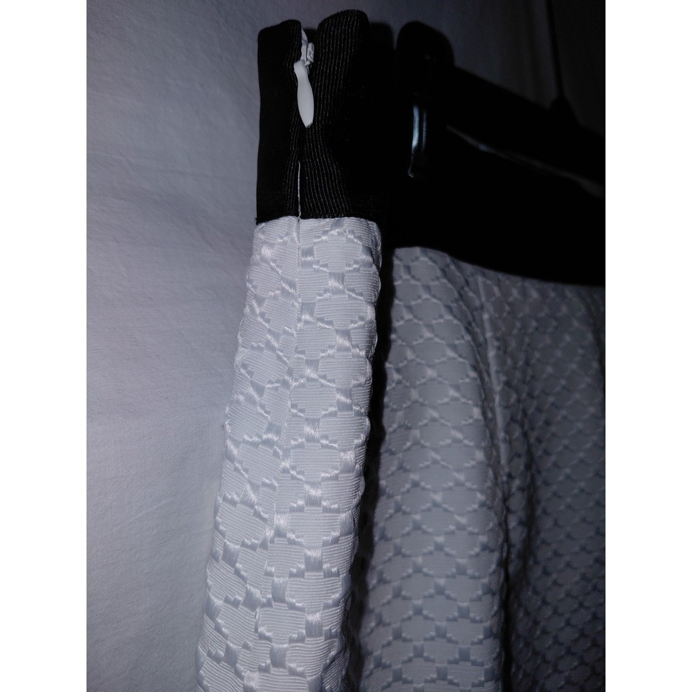 Worthington Textured White Pencil Skirt Womens Size 8 Black Trim EUC - Picture 3 of 6